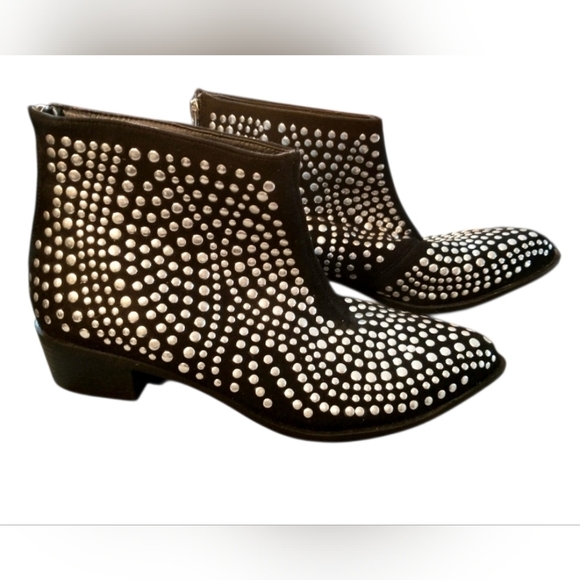 Glamorous Shoes - Glamorous Stud Ankle Boots
